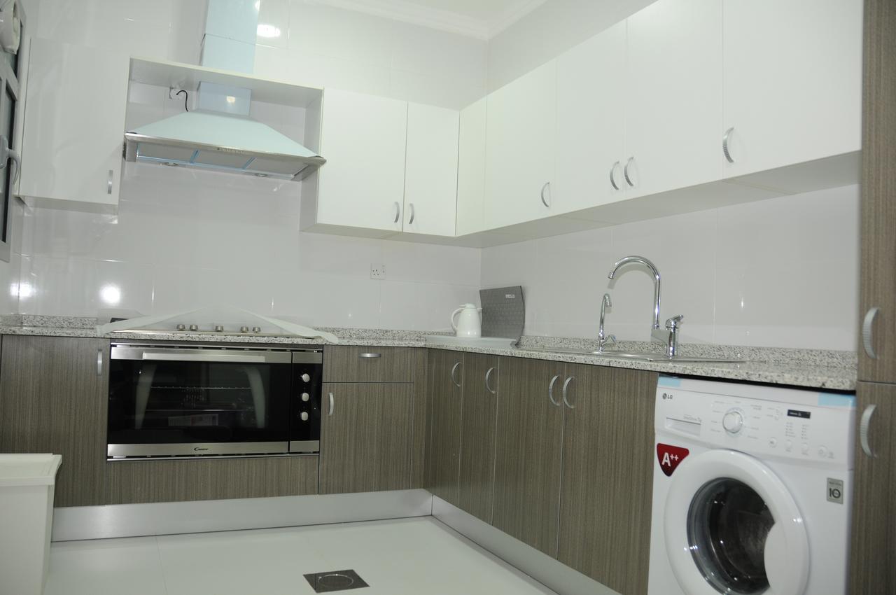 Al Muhanna Plaza Luxury Apartments Kuwait City Exterior foto