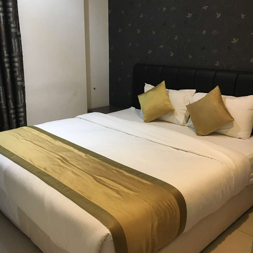 Al Muhanna Plaza Luxury Apartments Kuwait City Zimmer foto